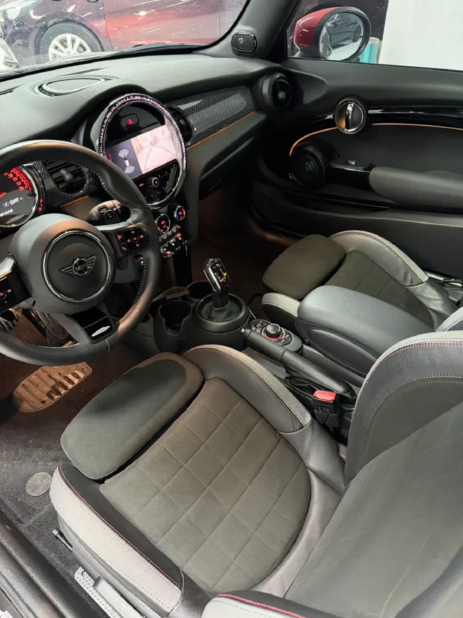 2022 MINI JCW 2.0T 231HP L4 8AT,autocango,china used car exporter,china ev exporter,chinese used car exporter,chinese used ev exporter