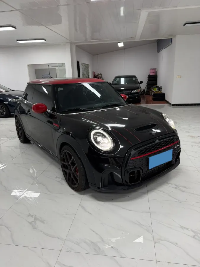 2022 MINI JCW 2.0T 231HP L4 8AT,autocango,china used car exporter,china ev exporter,chinese used car exporter,chinese used ev exporter