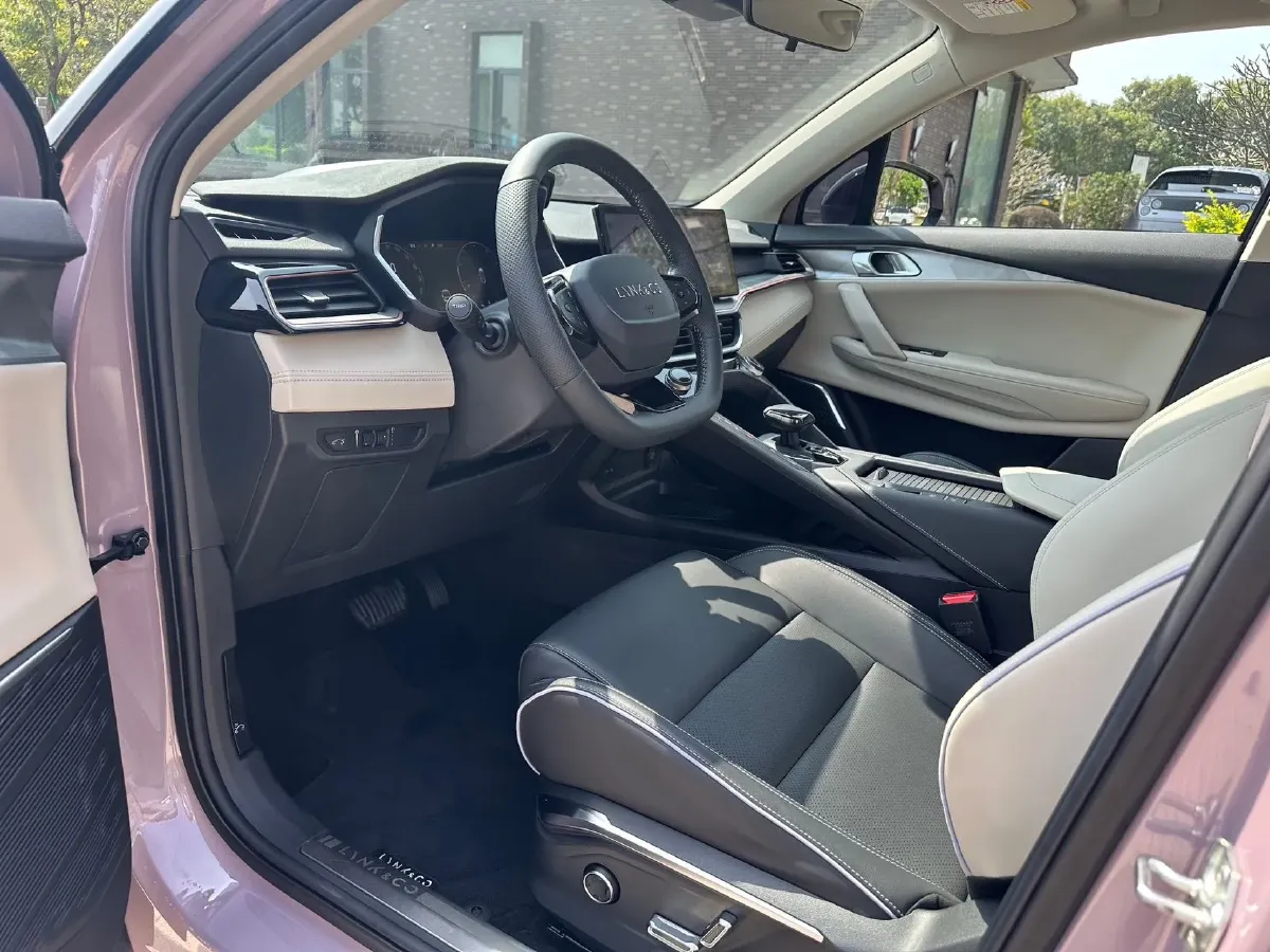 2023 LYNK&CO 03 1.5T 181HP L4 7DCT,autocango,china used car exporter,china ev exporter,chinese used car exporter,chinese used ev exporter