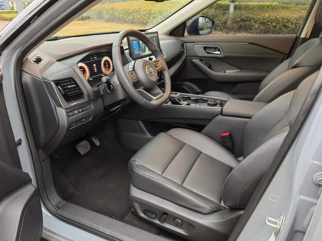 2021 Nissan X-Trail 1.5T 204HP L3 CVT,autocango,china used car exporter,china ev exporter,chinese used car exporter,chinese used ev exporter