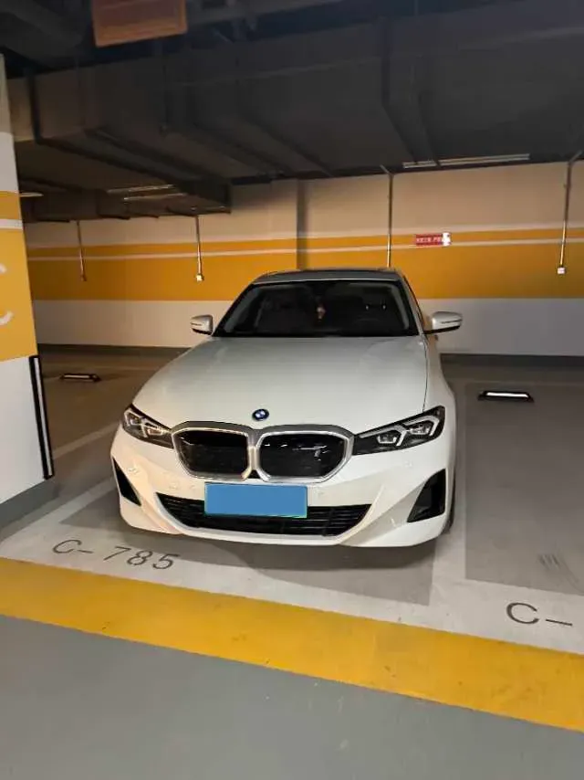 2024 BMW i3 BEV 70KWH,autocango,china used car exporter,china ev exporter,chinese used car exporter,chinese used ev exporter