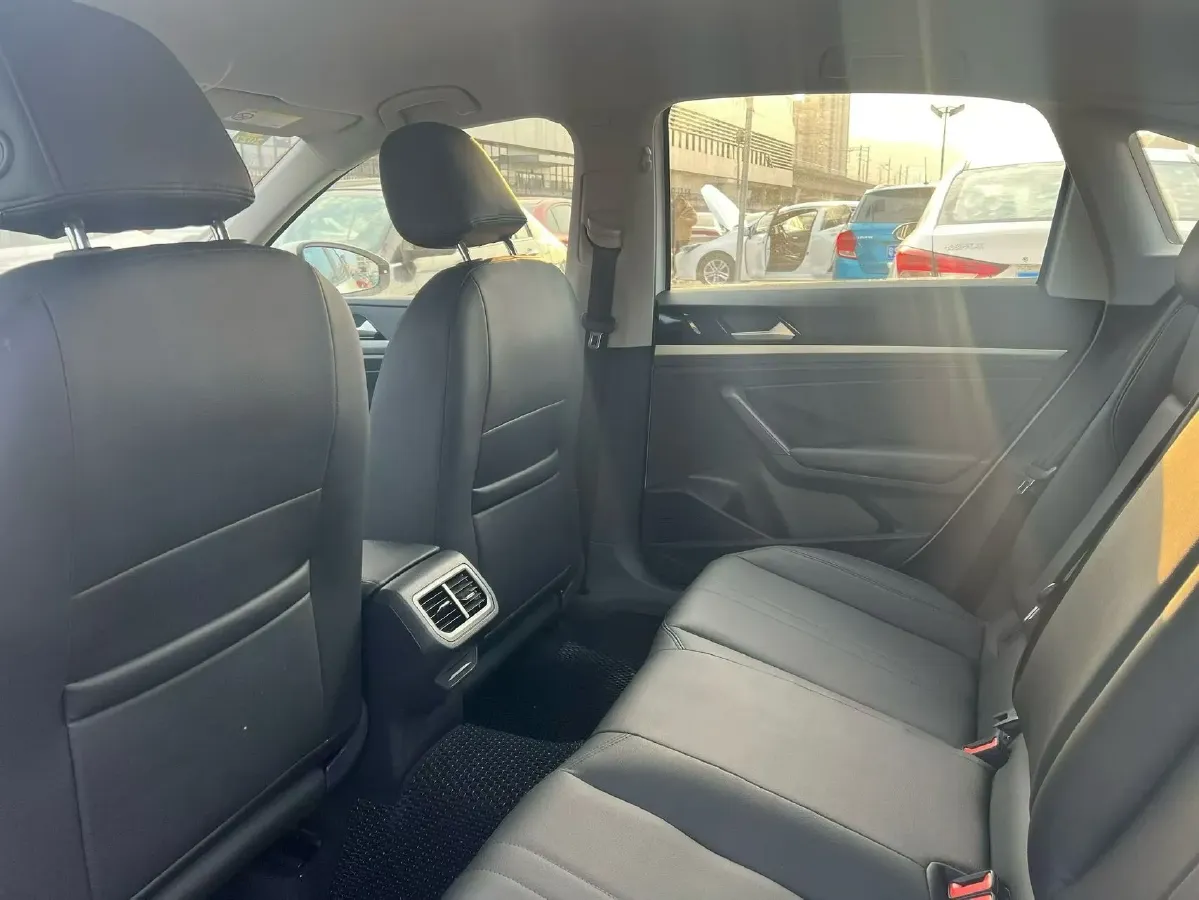 2021 Volkswagen Lavida 1.5L 113HP L4 6AT,autocango,china used car exporter,china ev exporter,chinese used car exporter,chinese used ev exporter