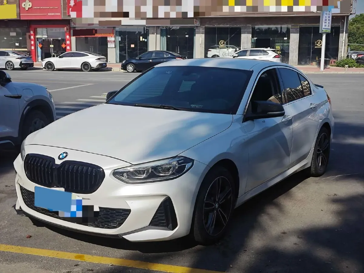 2021 BMW 1 Series 1.5T 140HP L3 7DCT,autocango,china used car exporter,china ev exporter,chinese used car exporter,chinese used ev exporter