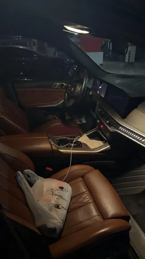 2023 BMW X7 3.0T 381HP L6 8AT,autocango,china used car exporter,china ev exporter,chinese used car exporter,chinese used ev exporter