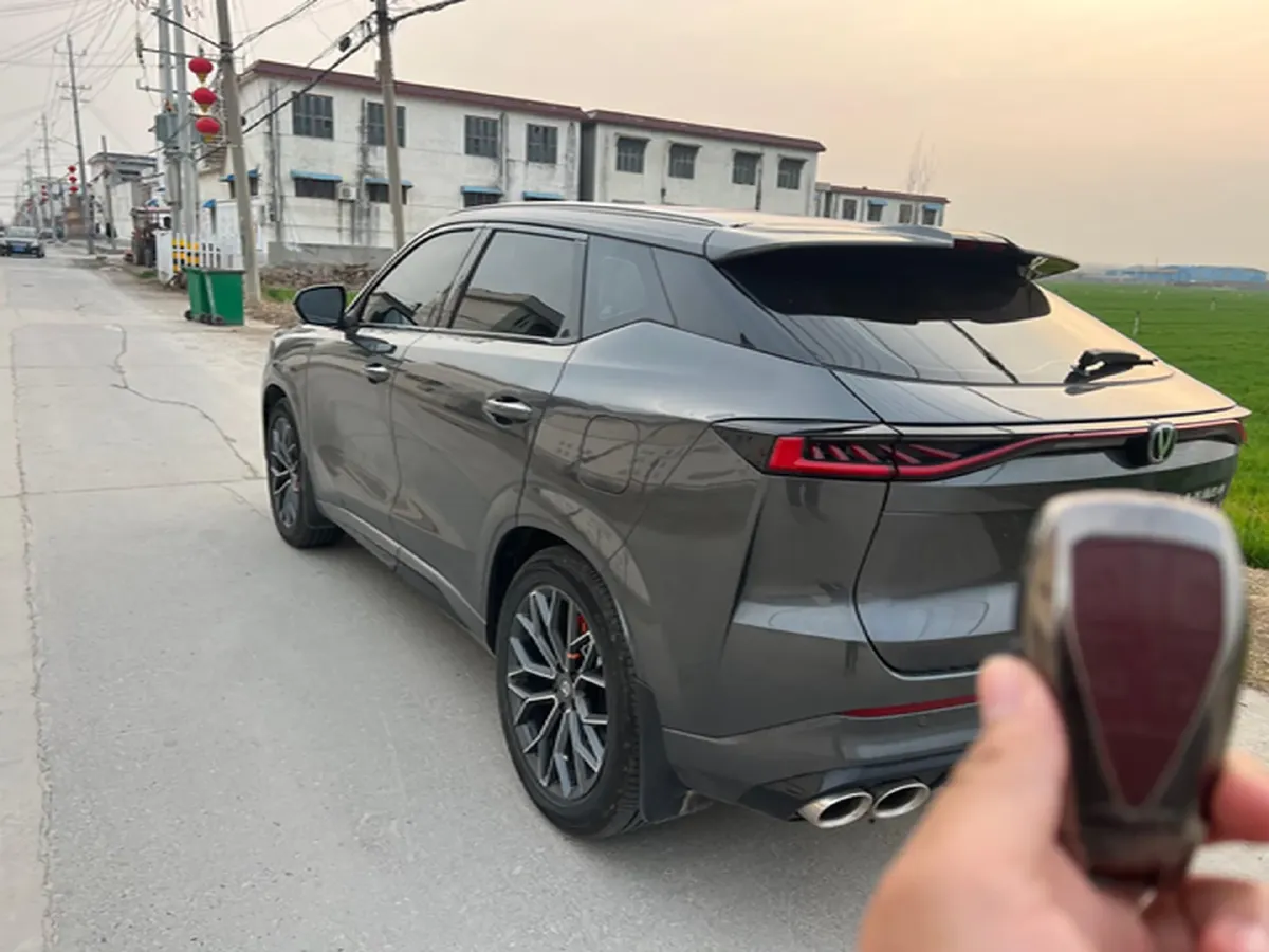 2025 ChangAn UNI-Z 1.5T 188HP L4 7DCT,autocango,china used car exporter,china ev exporter,chinese used car exporter,chinese used ev exporter