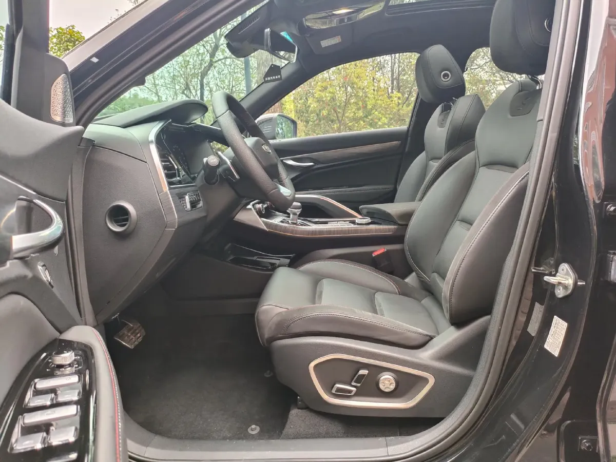 2019 Geely Tugella 2.0T 238HP L4 8AT,autocango,china used car exporter,china ev exporter,chinese used car exporter,chinese used ev exporter