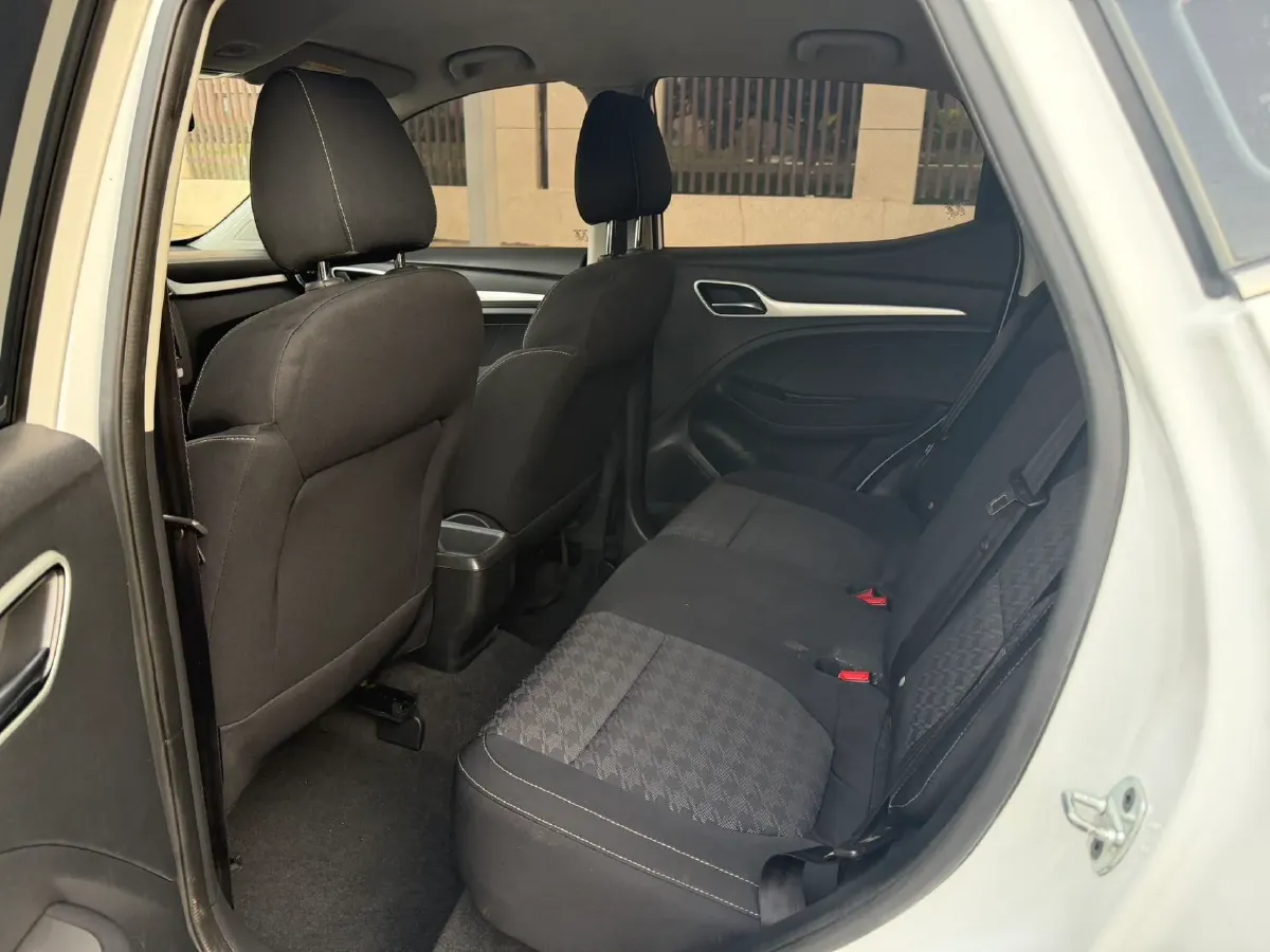 2017 MG ZS 1.5L 120HP L4 5MT,autocango,china used car exporter,china ev exporter,chinese used car exporter,chinese used ev exporter