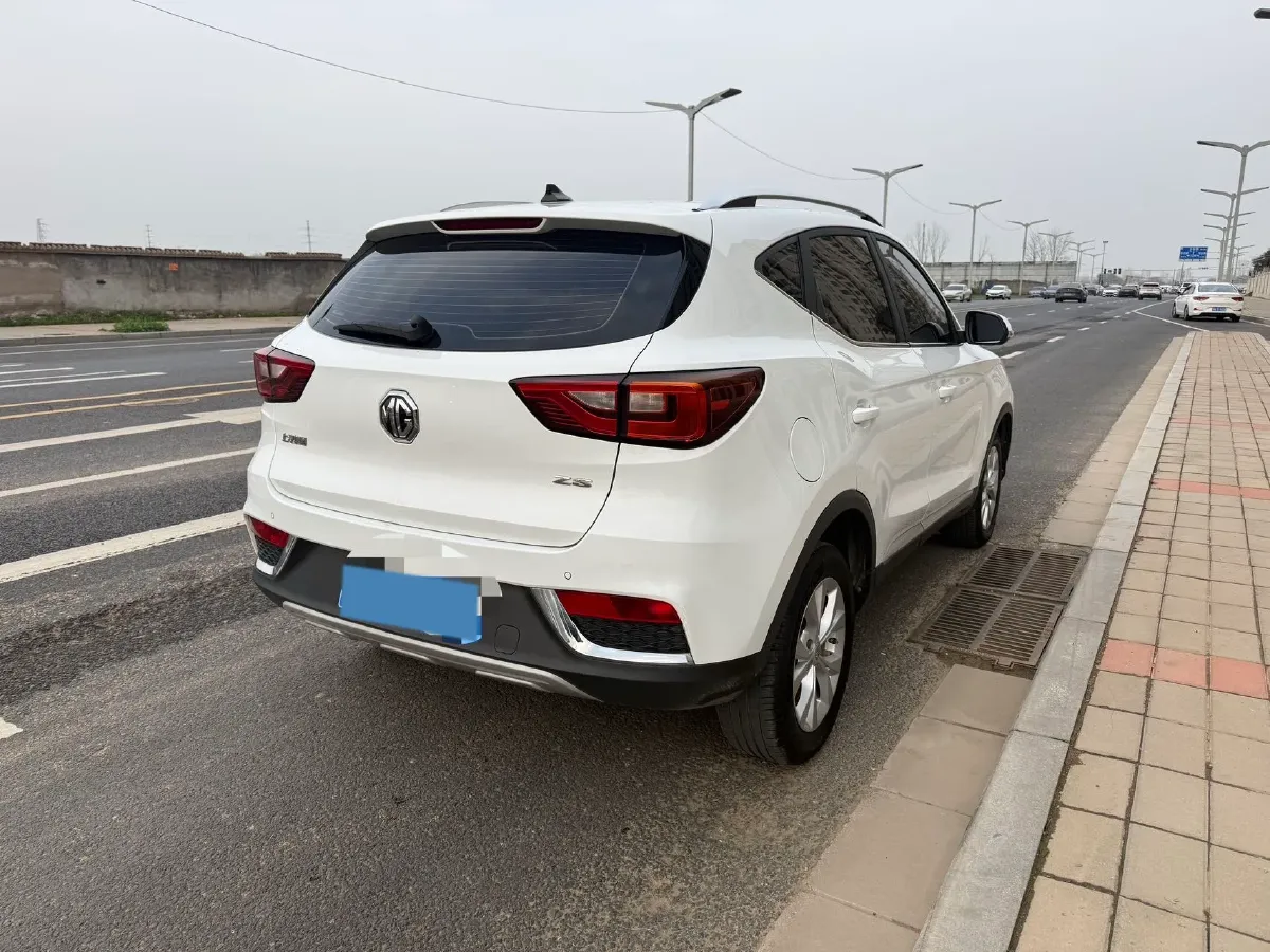 2017 MG ZS 1.5L 120HP L4 5MT,autocango,china used car exporter,china ev exporter,chinese used car exporter,chinese used ev exporter