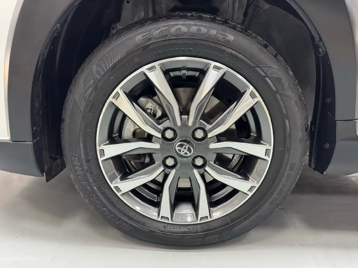 2022 Toyota Yaris L 1.5L 112HP L4 CVT,autocango,china used car exporter,china ev exporter,chinese used car exporter,chinese used ev exporter