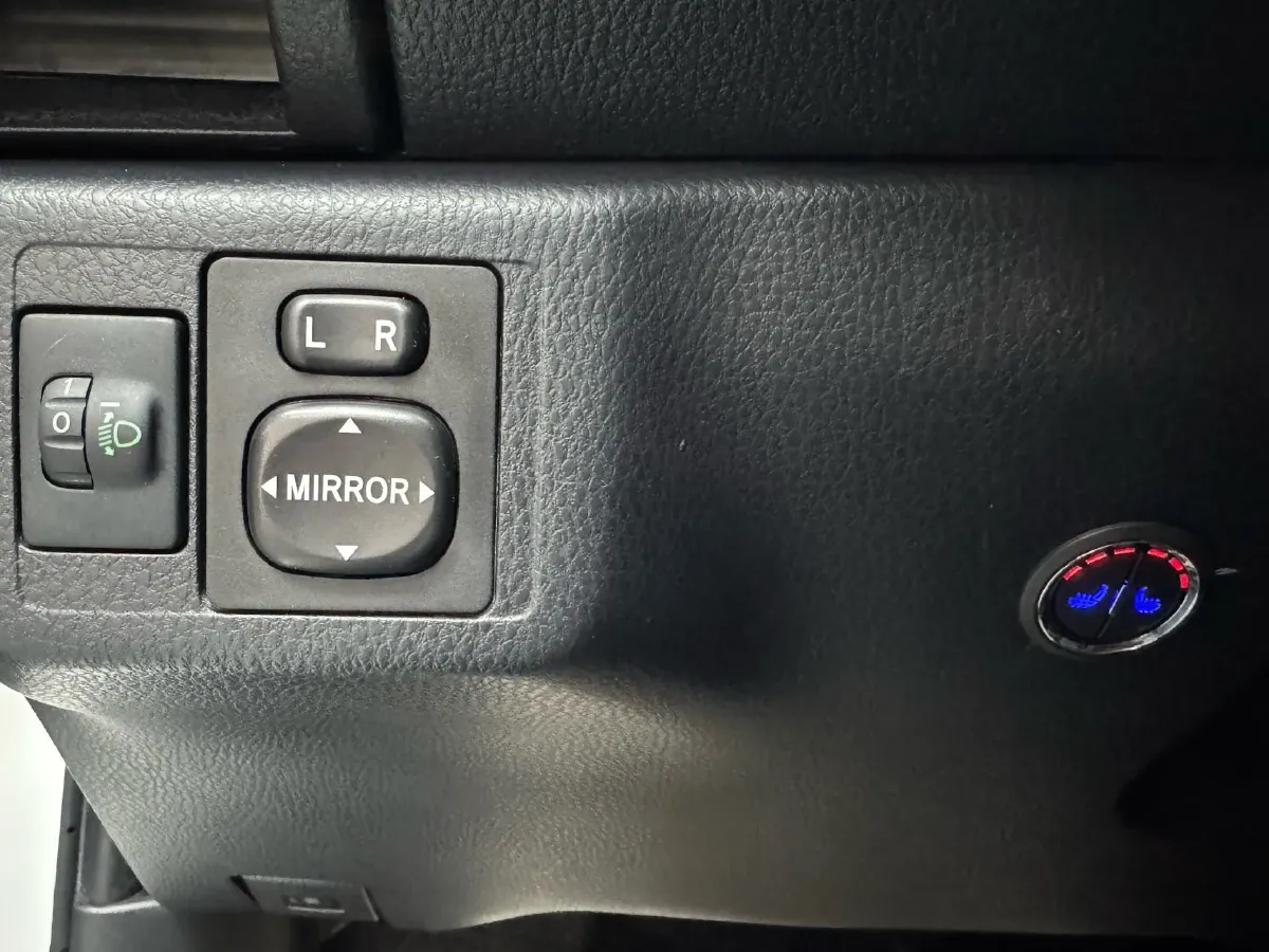 2022 Toyota Yaris L 1.5L 112HP L4 CVT,autocango,china used car exporter,china ev exporter,chinese used car exporter,chinese used ev exporter