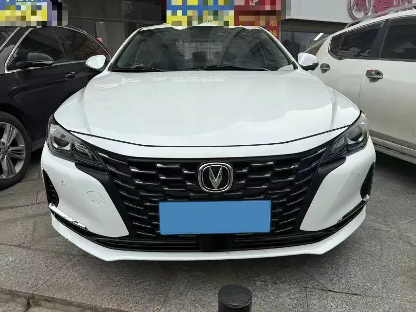2022 ChangAn Raeton CC 1.5T 188HP L4 7DCT,autocango,china used car exporter,china ev exporter,chinese used car exporter,chinese used ev exporter