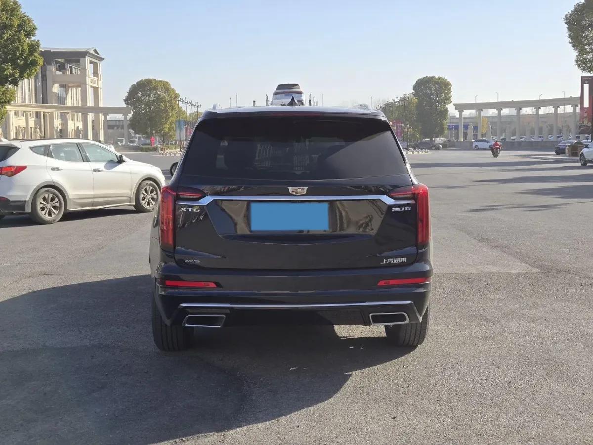 2021 Cadillac XT6 2.0T 237HP L4 9AT,autocango,china used car exporter,china ev exporter,chinese used car exporter,chinese used ev exporter