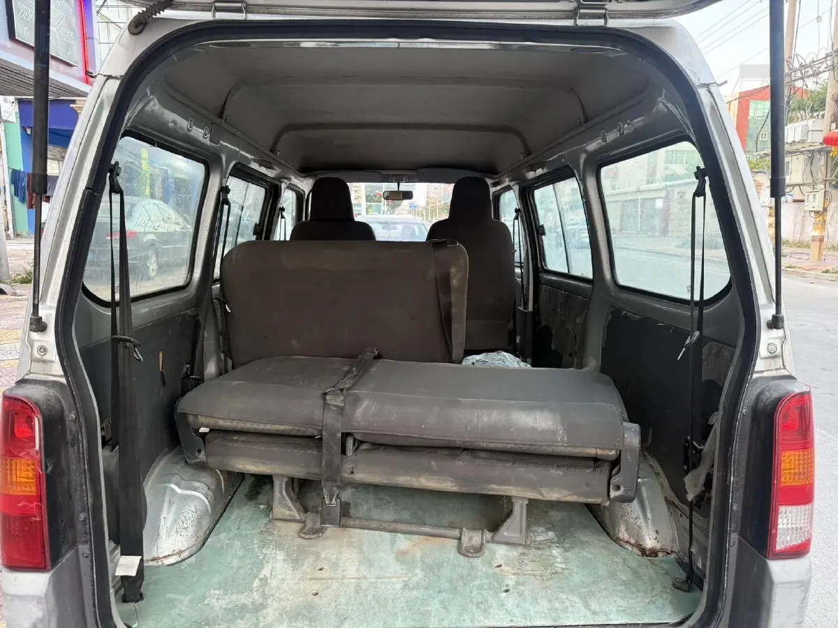 2015 WuLing ZhiGuang 1.2L 82HP L4 5MT,autocango,china used car exporter,china ev exporter,chinese used car exporter,chinese used ev exporter