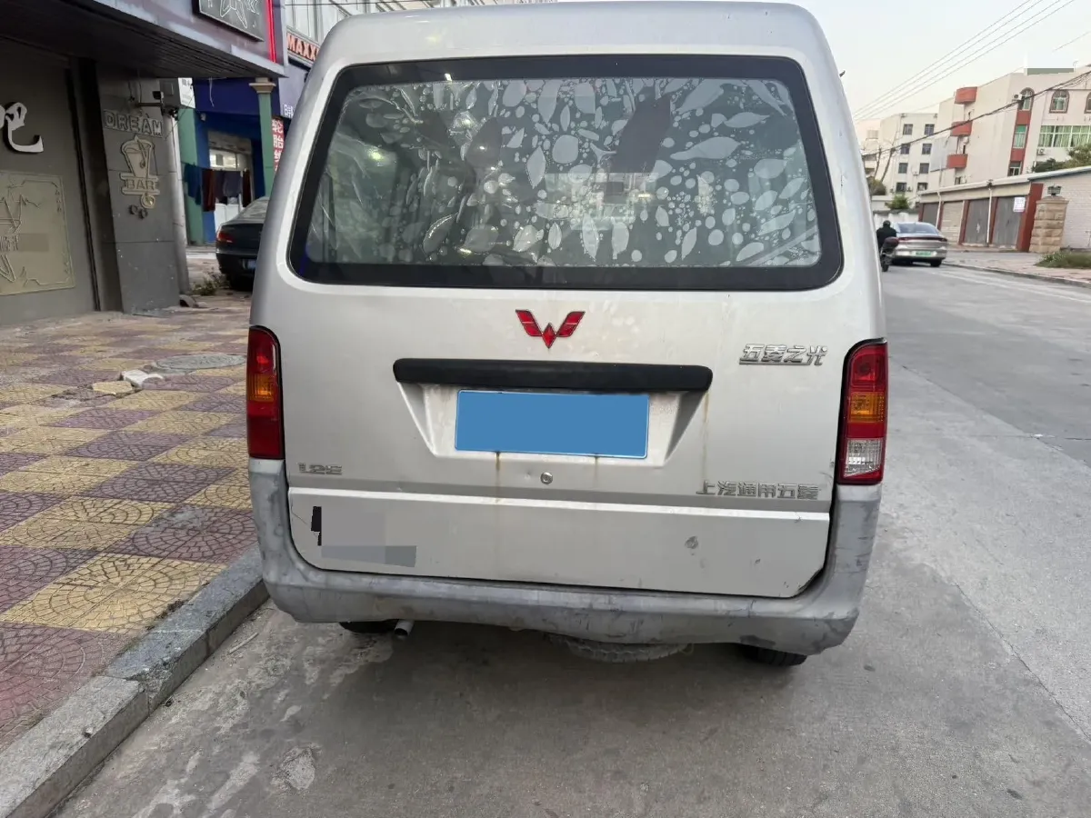 2015 WuLing ZhiGuang 1.2L 82HP L4 5MT,autocango,china used car exporter,china ev exporter,chinese used car exporter,chinese used ev exporter