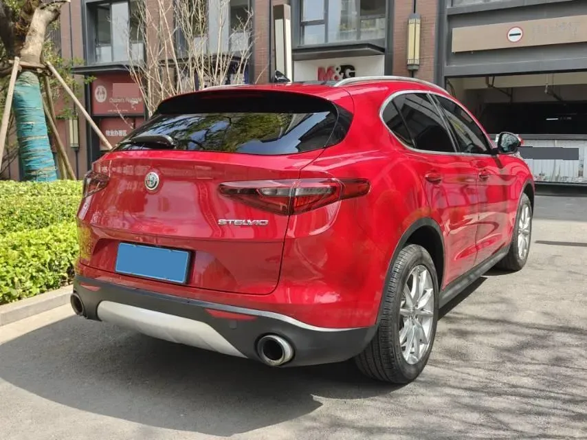 2017 Jaguar XE 2.0T 240HP L4 8AT,autocango,china used car exporter,china ev exporter,chinese used car exporter,chinese used ev exporter