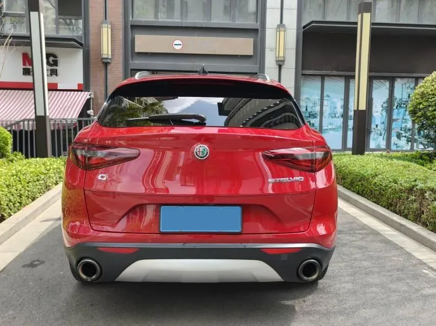 2017 Jaguar XE 2.0T 240HP L4 8AT,autocango,china used car exporter,china ev exporter,chinese used car exporter,chinese used ev exporter