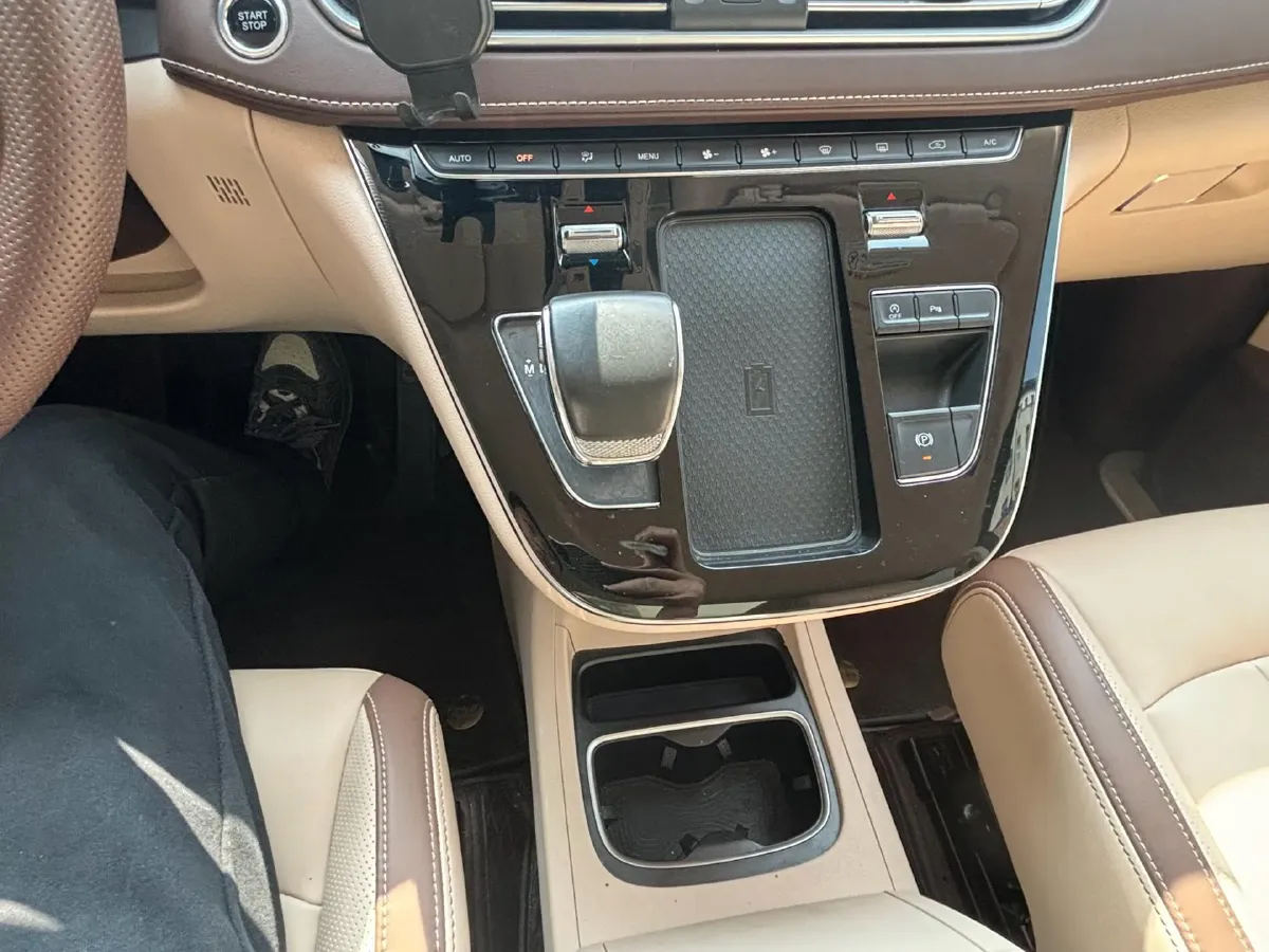 2023 Bestune M9 2.0T 252HP L4 8AT,autocango,china used car exporter,china ev exporter,chinese used car exporter,chinese used ev exporter