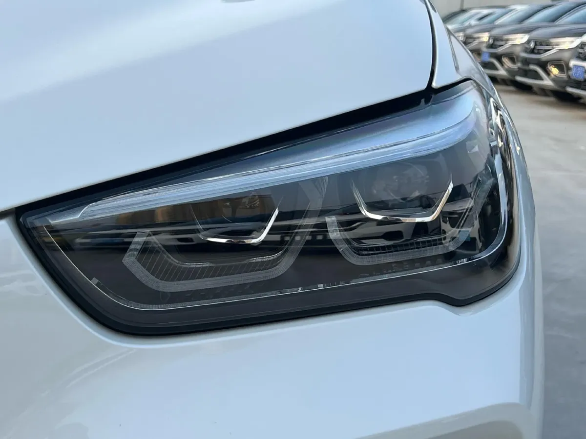 2022 BMW X1 1.5T 140HP L3 7DCT,autocango,china used car exporter,china ev exporter,chinese used car exporter,chinese used ev exporter