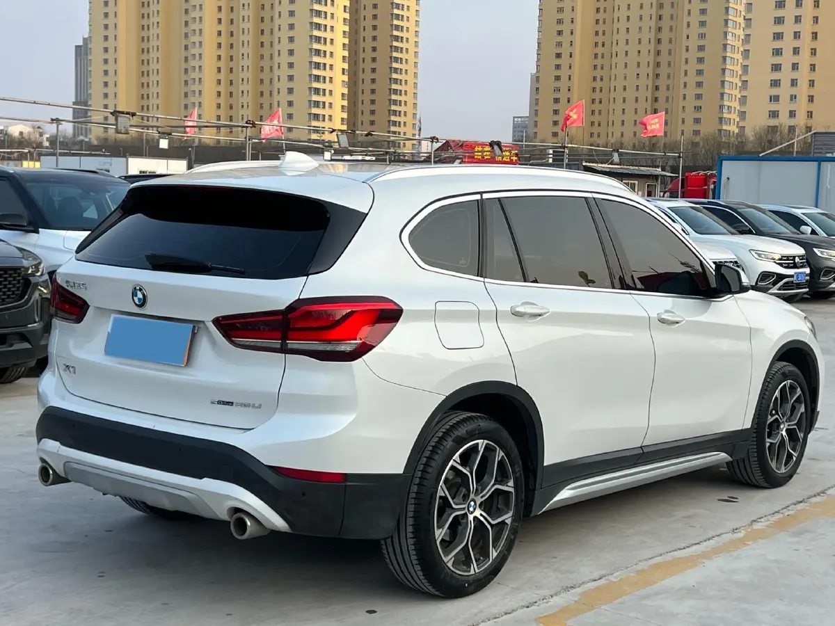 2022 BMW X1 1.5T 140HP L3 7DCT,autocango,china used car exporter,china ev exporter,chinese used car exporter,chinese used ev exporter
