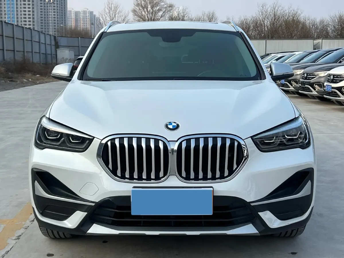 2022 BMW X1 1.5T 140HP L3 7DCT,autocango,china used car exporter,china ev exporter,chinese used car exporter,chinese used ev exporter