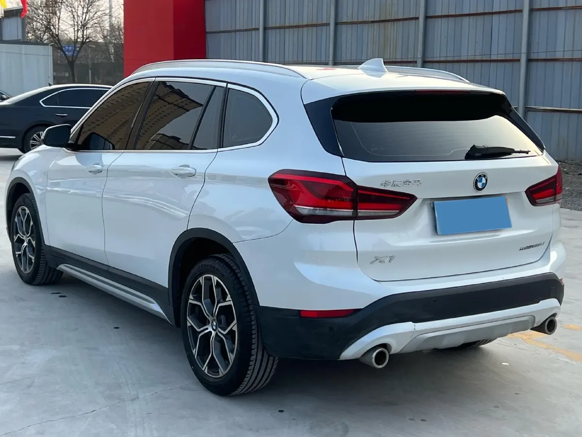 2022 BMW X1 1.5T 140HP L3 7DCT,autocango,china used car exporter,china ev exporter,chinese used car exporter,chinese used ev exporter