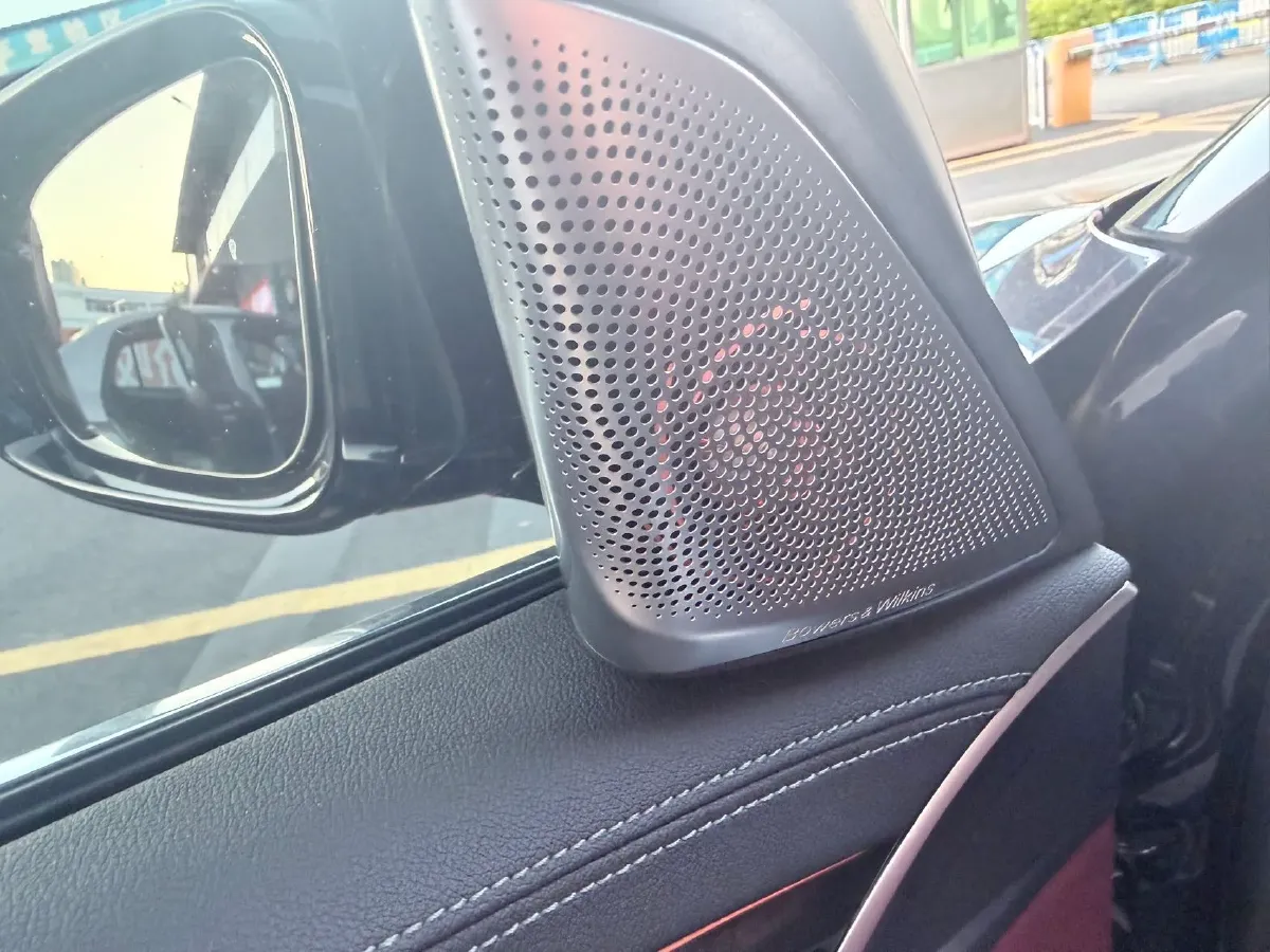 2022 BMW 5 Series 2.0T 184HP L4 8AT,autocango,china used car exporter,china ev exporter,chinese used car exporter,chinese used ev exporter