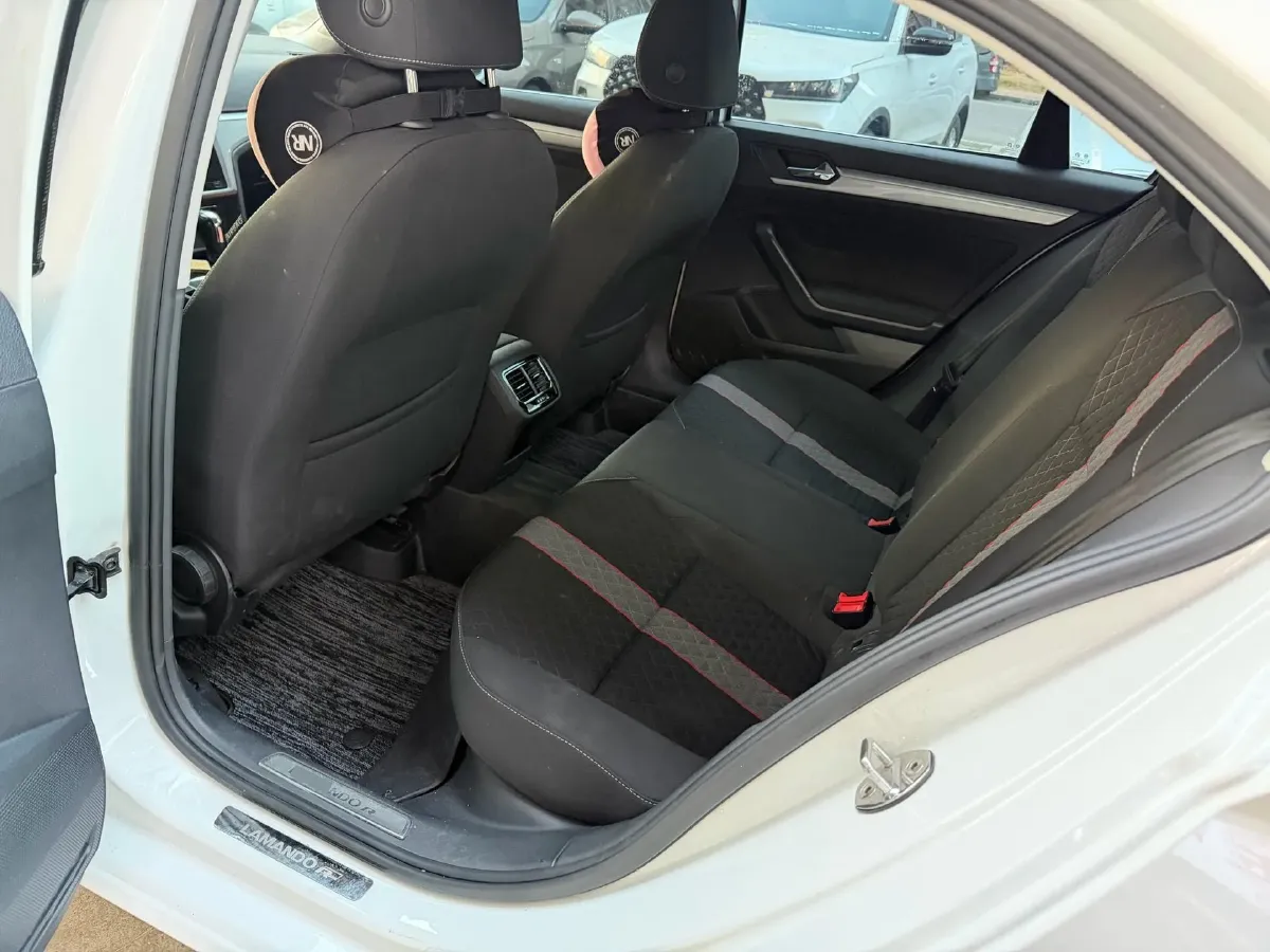 2019 Volkswagen T-Cross 1.4T 150HP L4 7DCT,autocango,china used car exporter,china ev exporter,chinese used car exporter,chinese used ev exporter