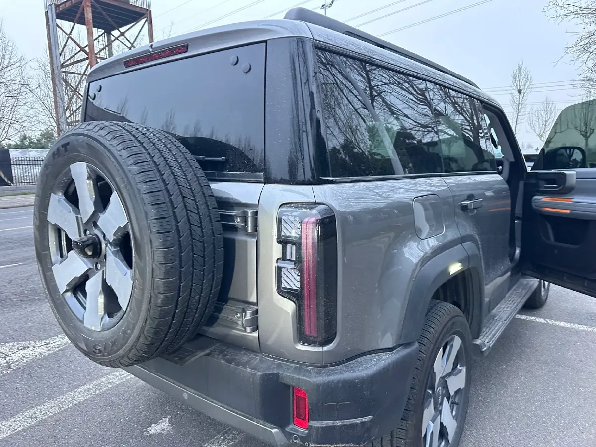 2025 Beijing BJ40 REEV REEV 188HP REEV 40.3KWH,autocango,china used car exporter,china ev exporter,chinese used car exporter,chinese used ev exporter