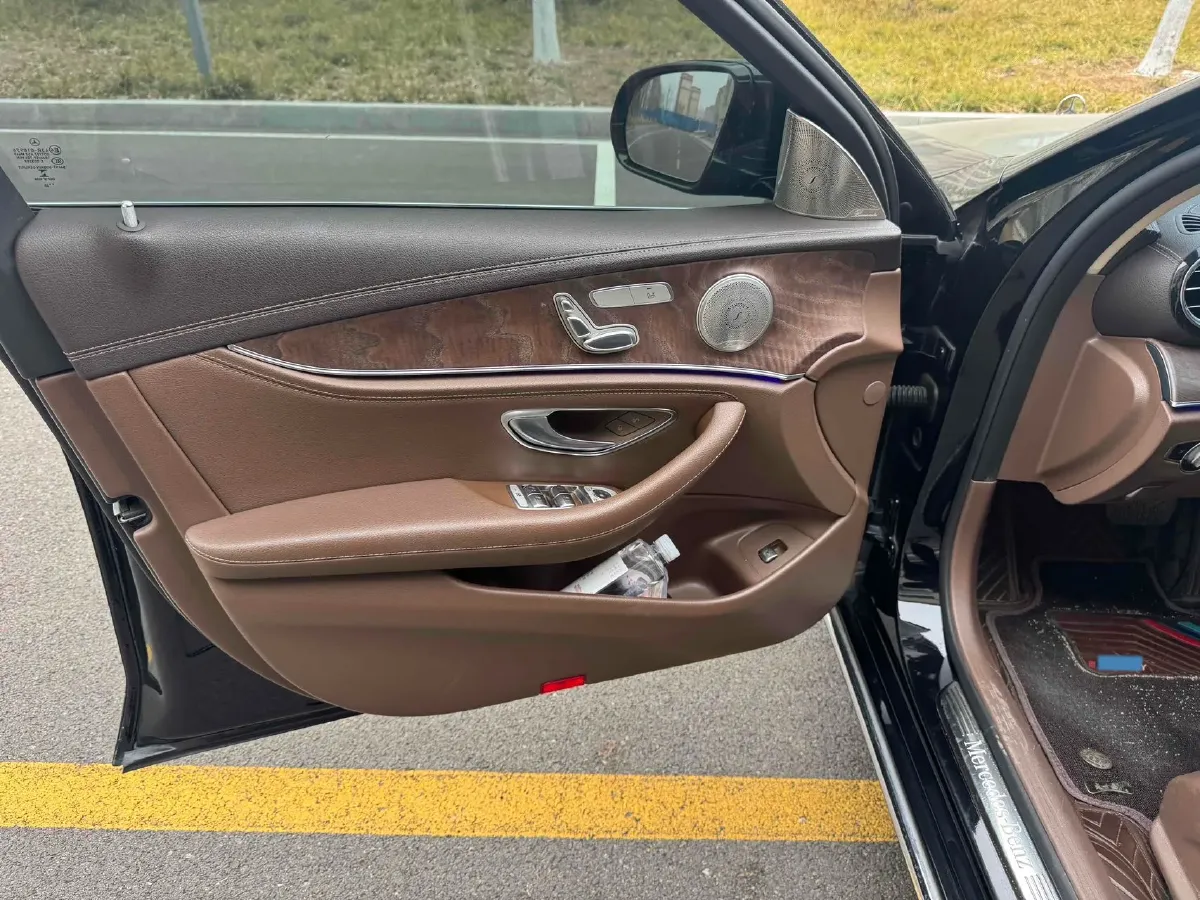 2020 Mercedes-Benz E Class 1.5T 184HP L4 9AT,autocango,china used car exporter,china ev exporter,chinese used car exporter,chinese used ev exporter