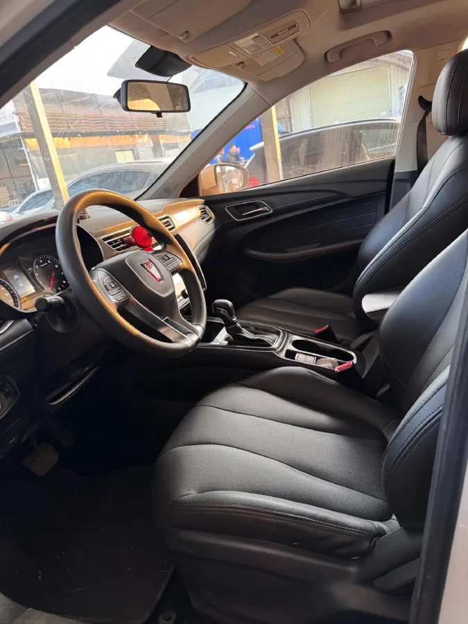 2019 Roewe i5 1.5L 120HP L4 CVT,autocango,china used car exporter,china ev exporter,chinese used car exporter,chinese used ev exporter