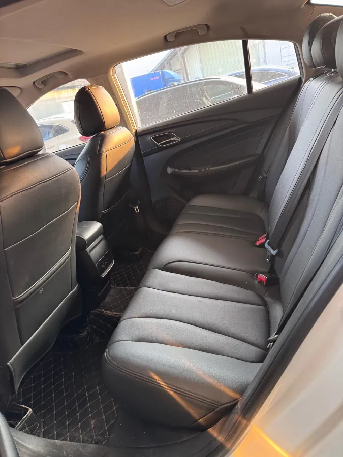 2019 Roewe i5 1.5L 120HP L4 CVT,autocango,china used car exporter,china ev exporter,chinese used car exporter,chinese used ev exporter