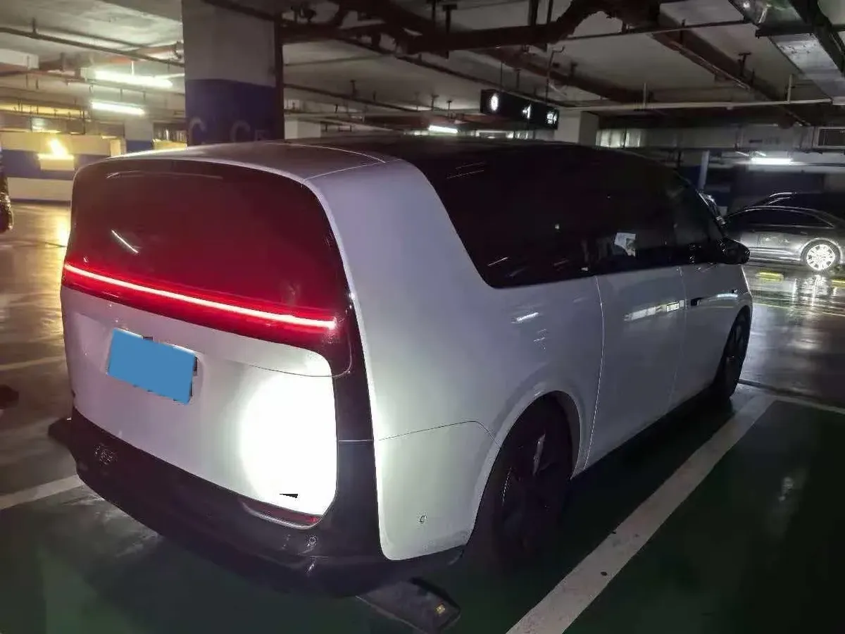 2025 Li MEGA BEV,autocango,china used car exporter,china ev exporter,chinese used car exporter,chinese used ev exporter