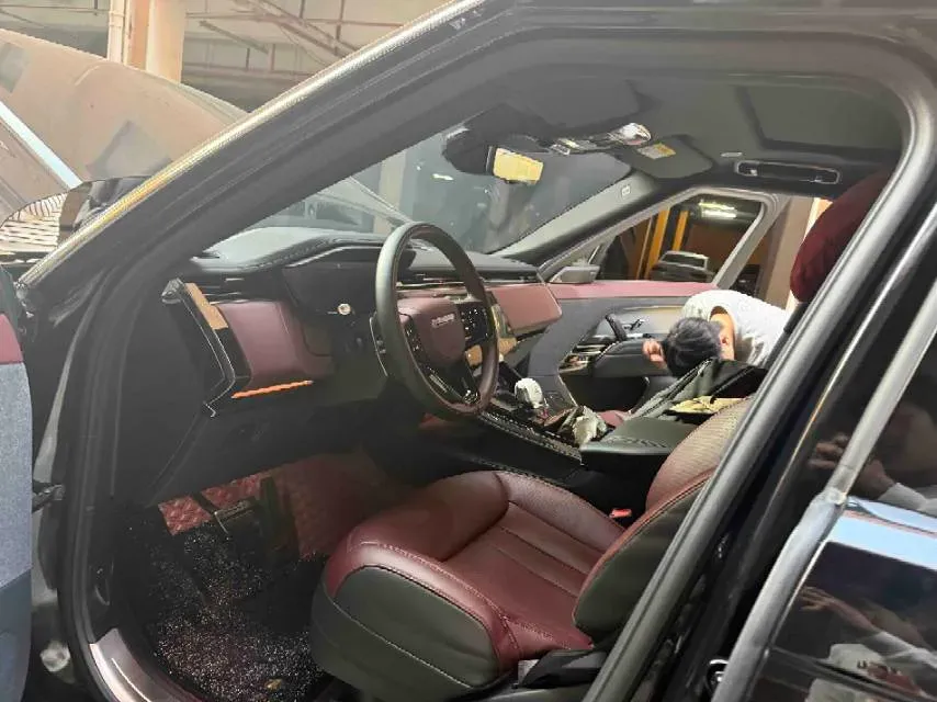 2025 Land Rover Range Rover Sport 3.0T 400HP L6 8AT,autocango,china used car exporter,china ev exporter,chinese used car exporter,chinese used ev exporter