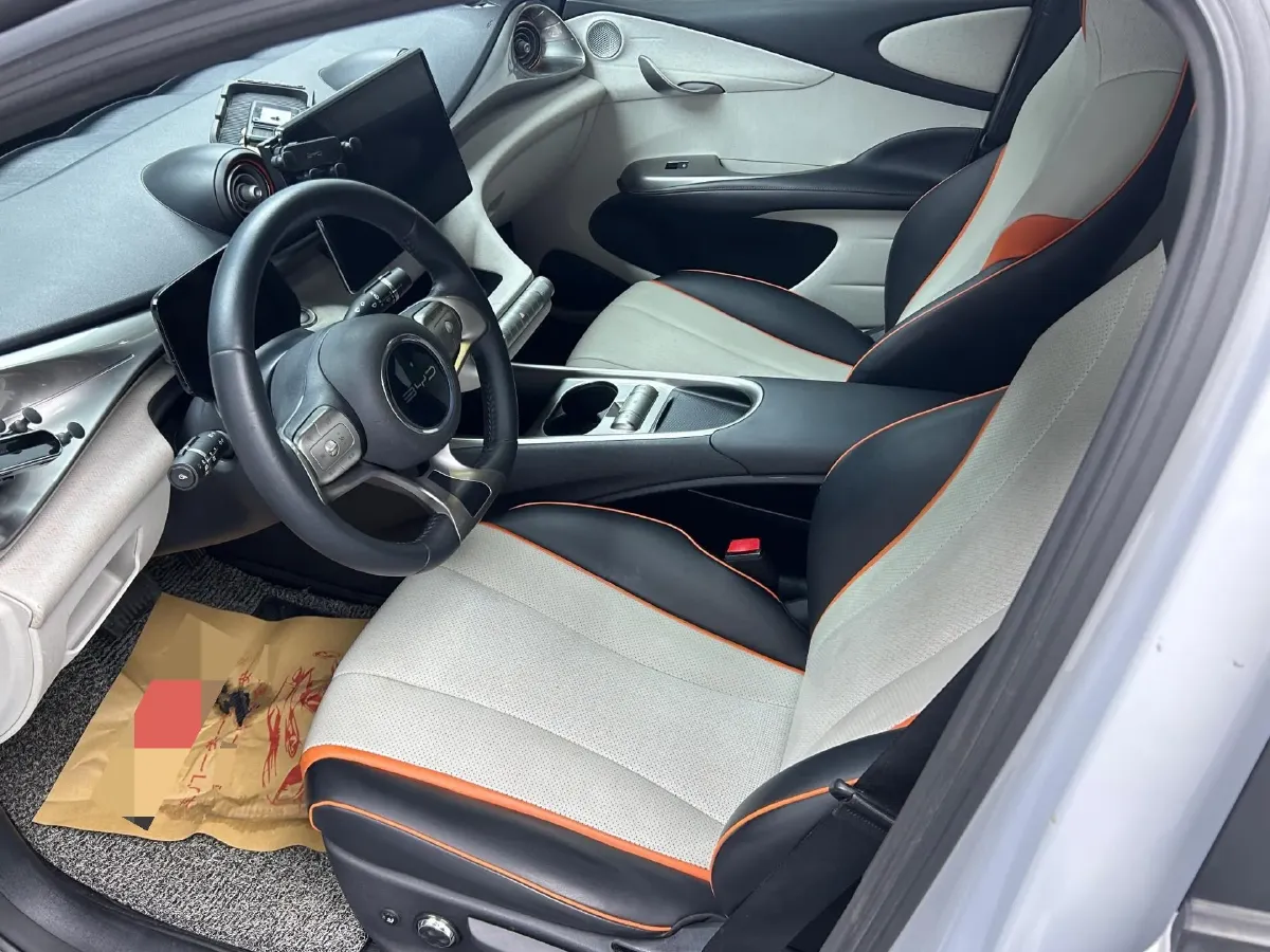 2021 Ford Escort 1.5L 122HP L3 6AT,autocango,china used car exporter,china ev exporter,chinese used car exporter,chinese used ev exporter