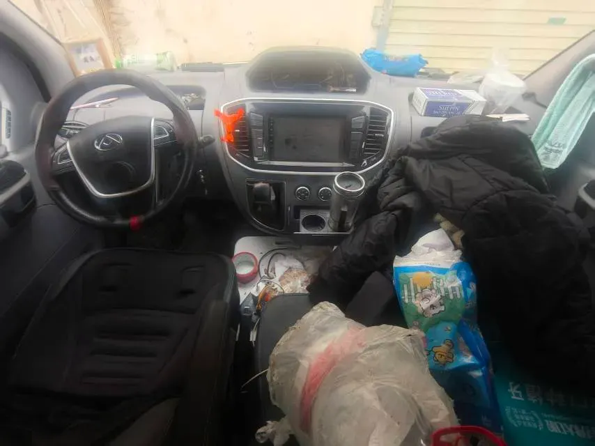 2021 MAXUS XinTu V80 2.0T 127HP L4 6MT,autocango,china used car exporter,china ev exporter,chinese used car exporter,chinese used ev exporter