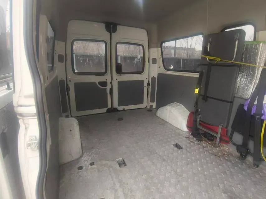 2021 MAXUS XinTu V80 2.0T 127HP L4 6MT,autocango,china used car exporter,china ev exporter,chinese used car exporter,chinese used ev exporter