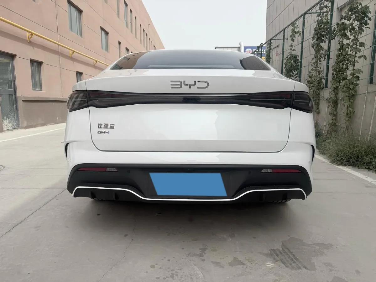 2024 BYD Seal 06 1.5L 101HP L4 E-CVT PHEV 15.87KWH,autocango,china used car exporter,china ev exporter,chinese used car exporter,chinese used ev exporter