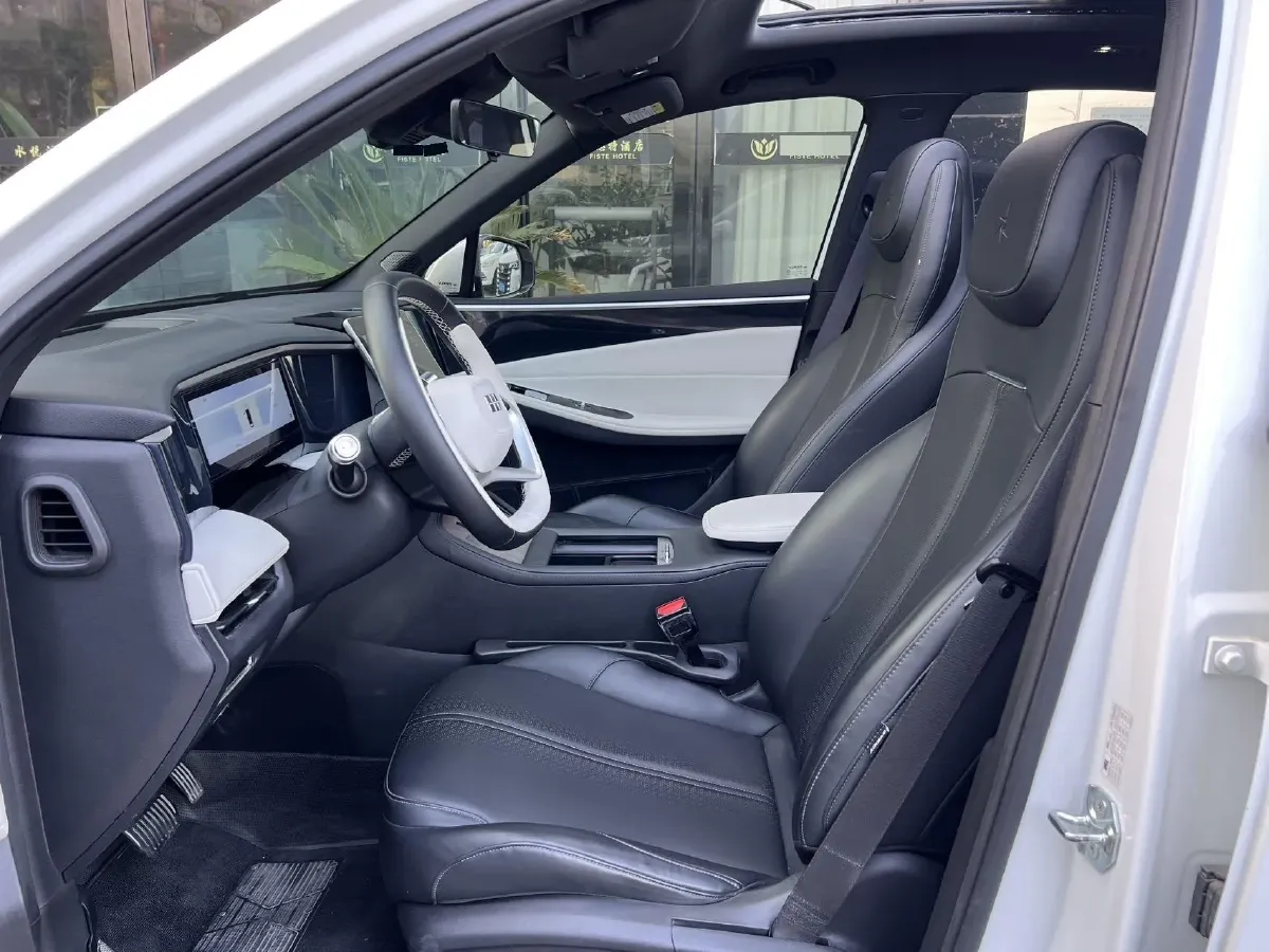 2023 Geely Galaxy L7 1.5T 163HP L4 3DHT PHEV 9.11KWH,autocango,china used car exporter,china ev exporter,chinese used car exporter,chinese used ev exporter
