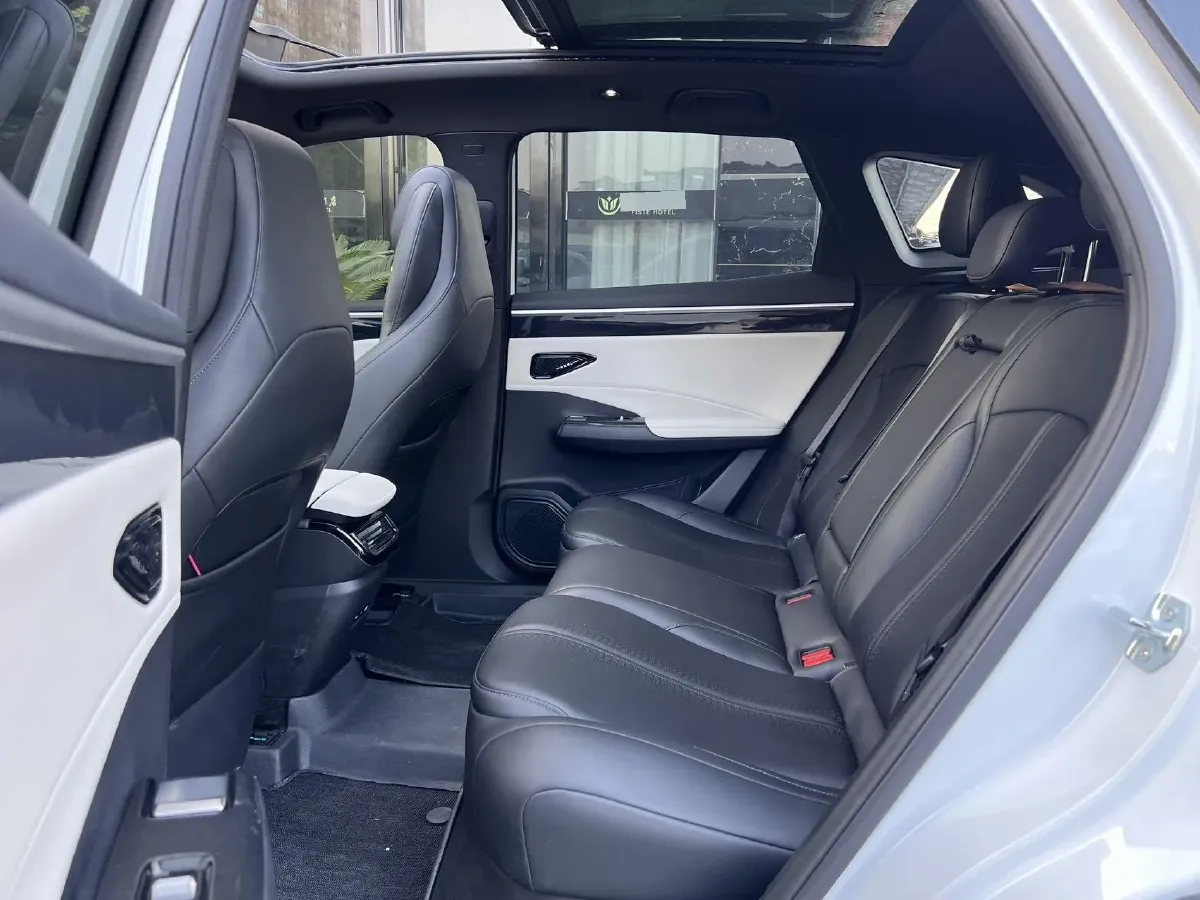 2023 Geely Galaxy L7 1.5T 163HP L4 3DHT PHEV 9.11KWH,autocango,china used car exporter,china ev exporter,chinese used car exporter,chinese used ev exporter