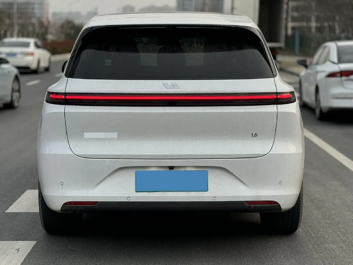 2024 Li L6 Range Extended 154HP L4 REEV 36.8KWH,autocango,china used car exporter,china ev exporter,chinese used car exporter,chinese used ev exporter
