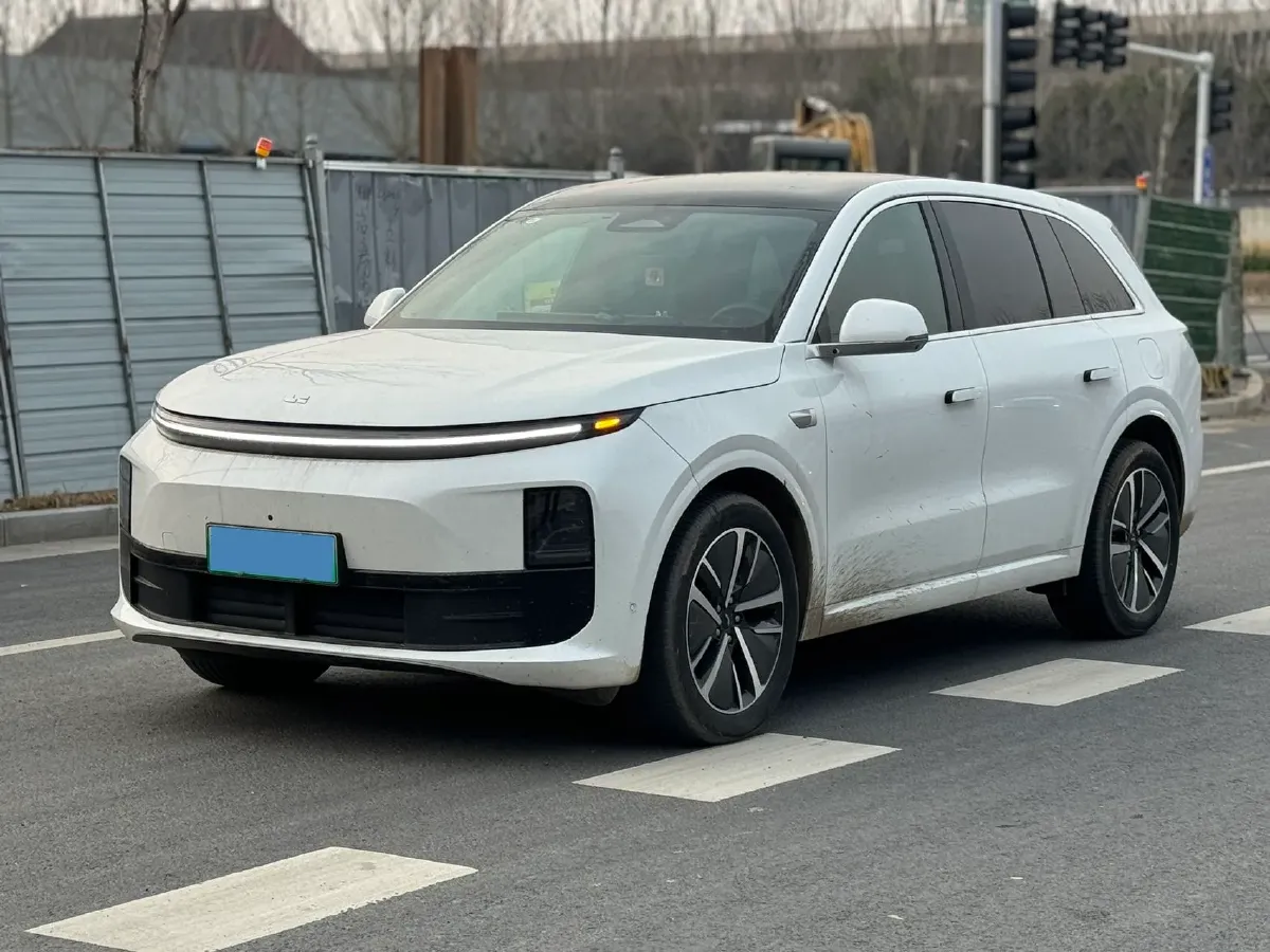 2024 Li L6 Range Extended 154HP L4 REEV 36.8KWH,autocango,china used car exporter,china ev exporter,chinese used car exporter,chinese used ev exporter