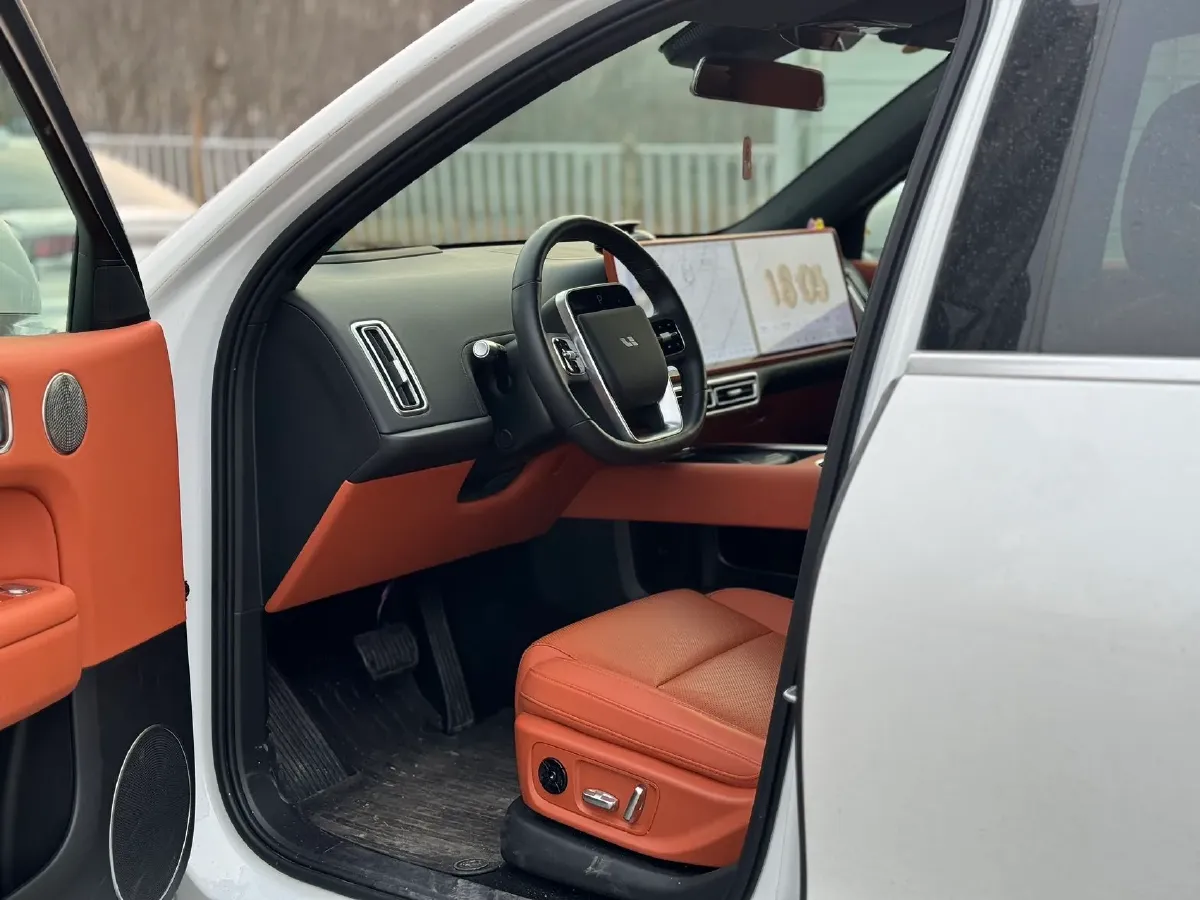 2024 Li L6 Range Extended 154HP L4 REEV 36.8KWH,autocango,china used car exporter,china ev exporter,chinese used car exporter,chinese used ev exporter