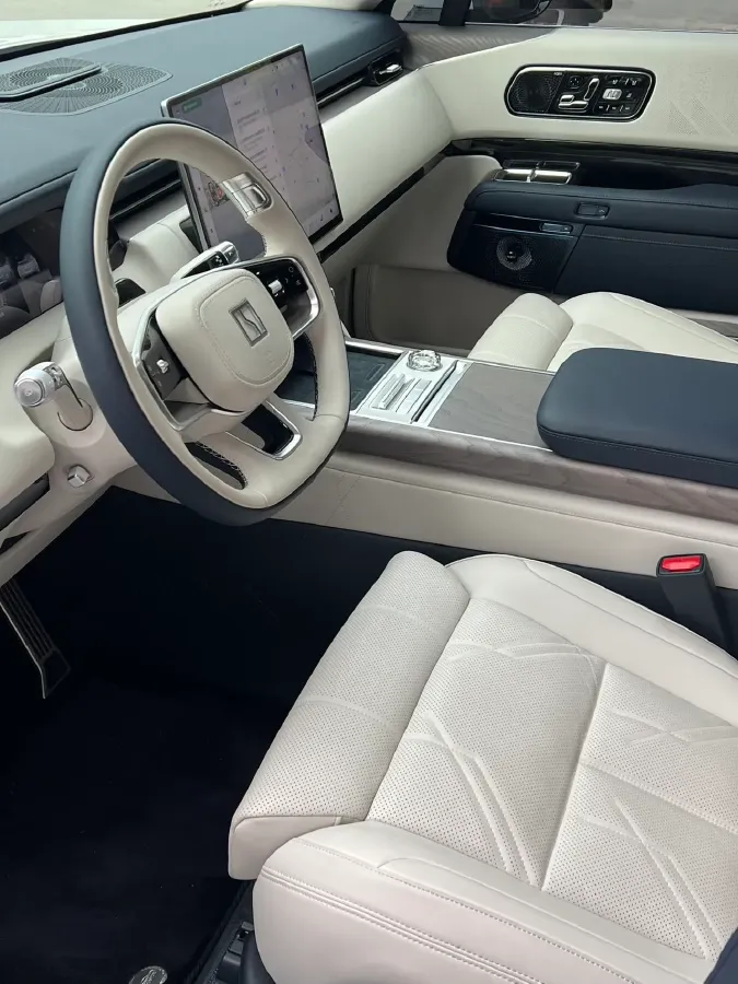 2025 Zeekr 9X 2.0T 279HP L4 1DHT PHEV,autocango,china used car exporter,china ev exporter,chinese used car exporter,chinese used ev exporter