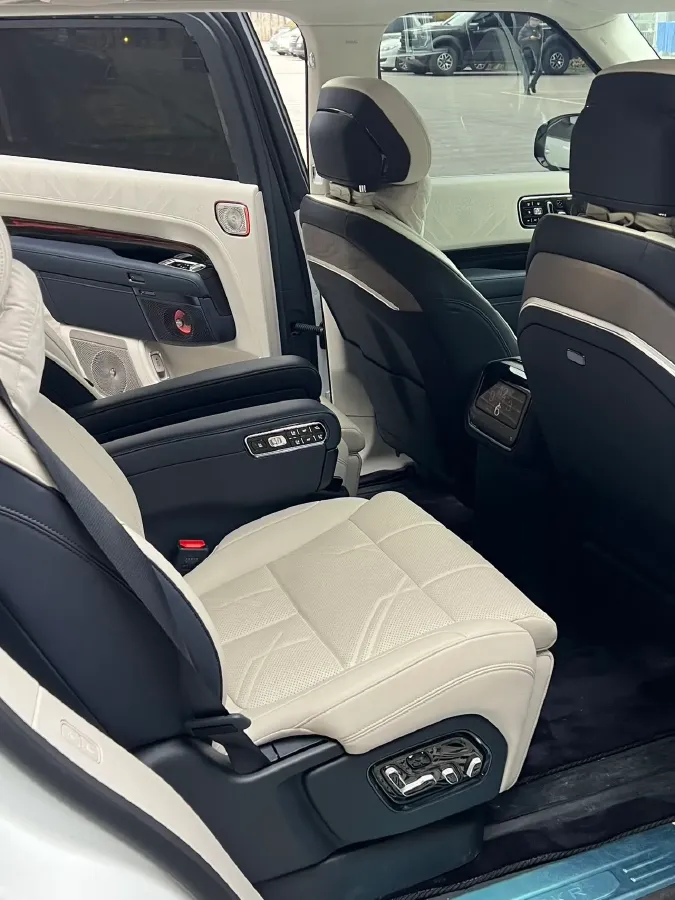 2025 Zeekr 9X 2.0T 279HP L4 1DHT PHEV,autocango,china used car exporter,china ev exporter,chinese used car exporter,chinese used ev exporter