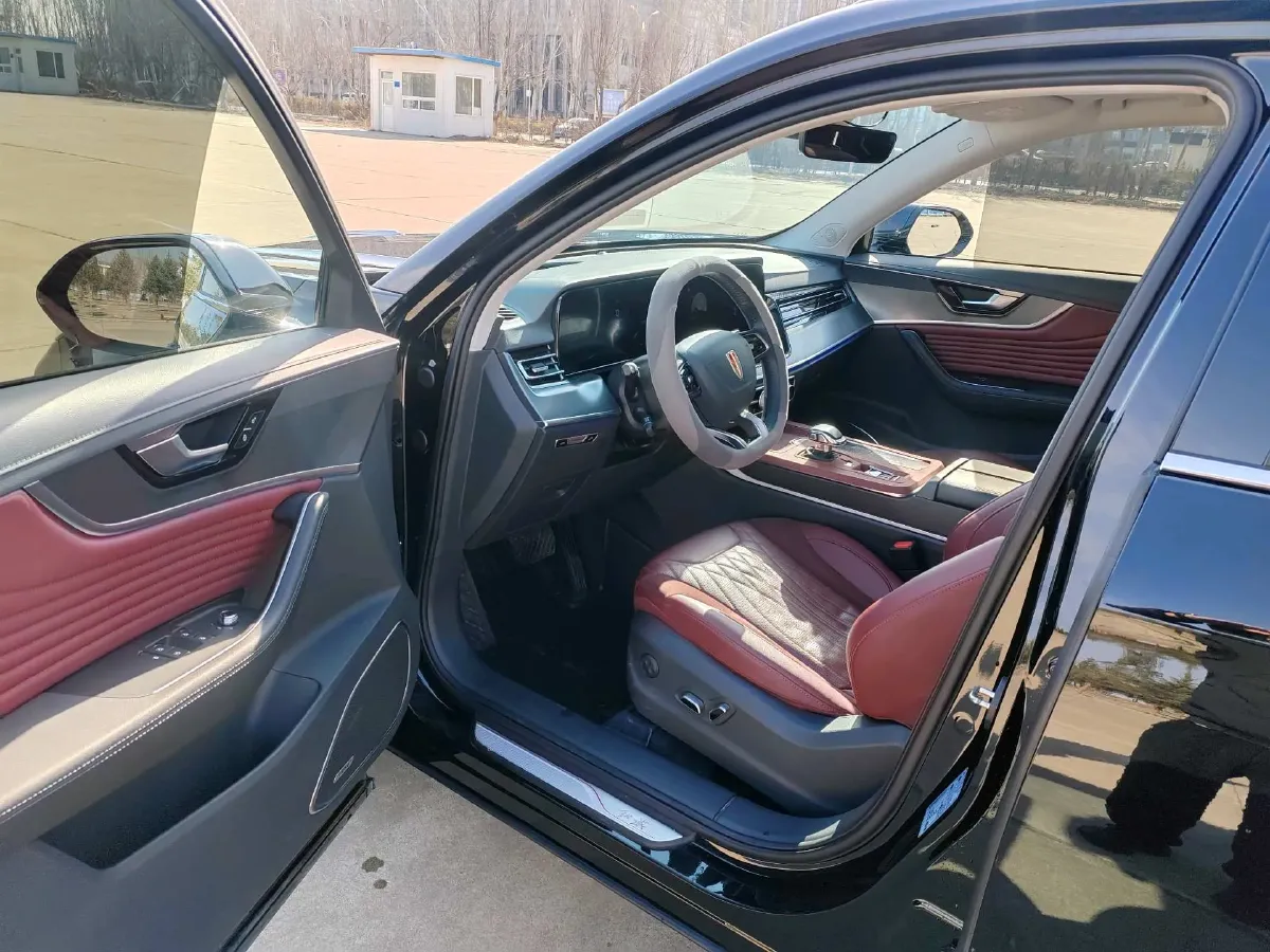 2023 HongQi HS5 2.0T 252HP L4 8AT,autocango,china used car exporter,china ev exporter,chinese used car exporter,chinese used ev exporter