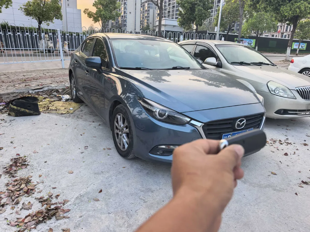 2017 Mazda 3 Axela 1.5L 117HP L4 6AT,autocango,china used car exporter,china ev exporter,chinese used car exporter,chinese used ev exporter