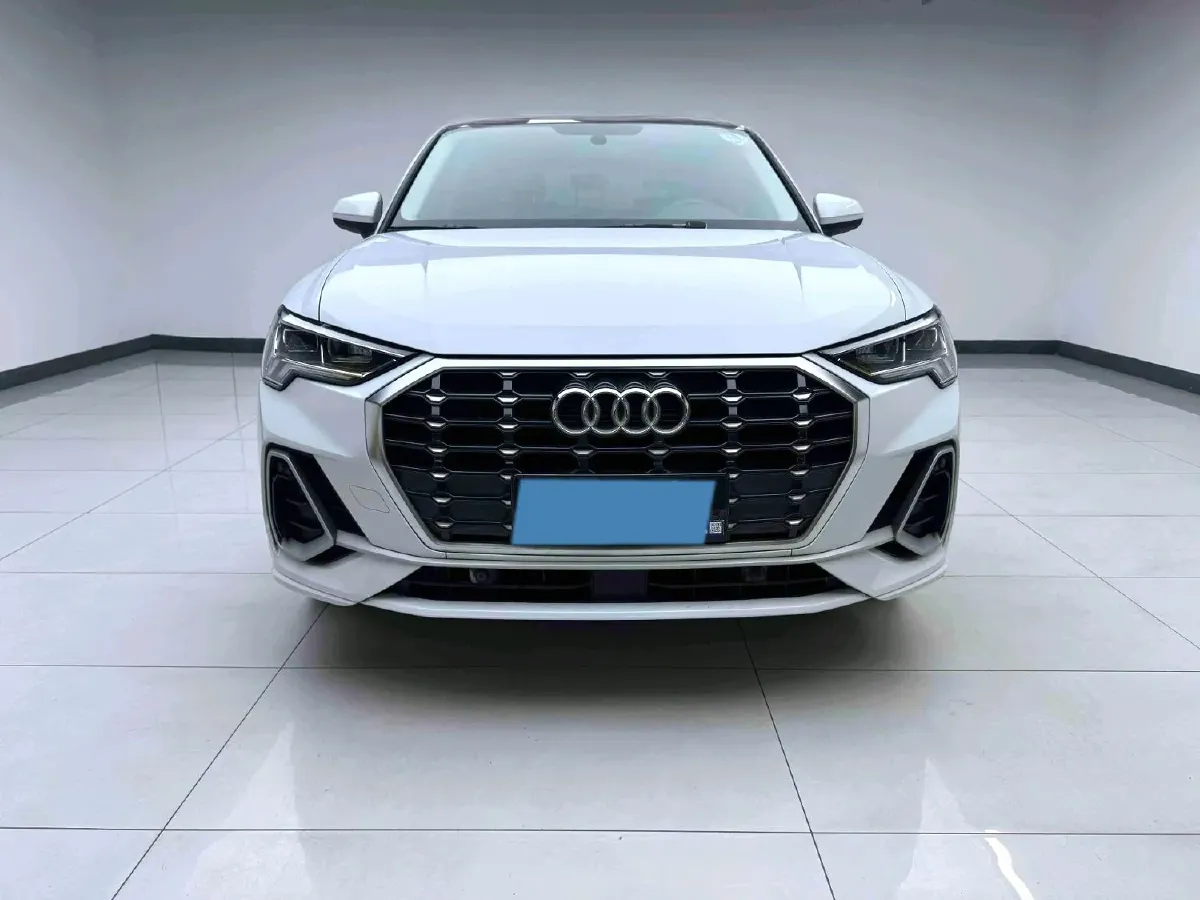 2021 Audi Q3 1.4T 150HP L4 7DCT,autocango,china used car exporter,china ev exporter,chinese used car exporter,chinese used ev exporter