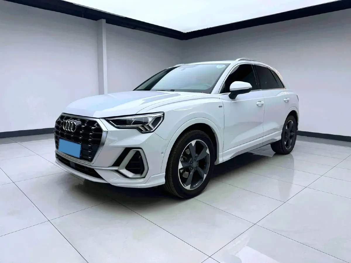 2021 Audi Q3 1.4T 150HP L4 7DCT,autocango,china used car exporter,china ev exporter,chinese used car exporter,chinese used ev exporter