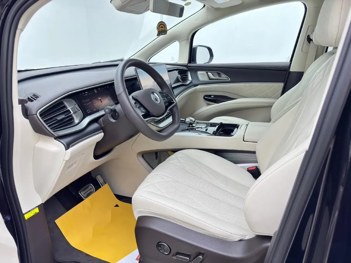 2025 Denza D9 1.5T 156HP L4 E-CVT PHEV 40KWH,autocango,china used car exporter,china ev exporter,chinese used car exporter,chinese used ev exporter