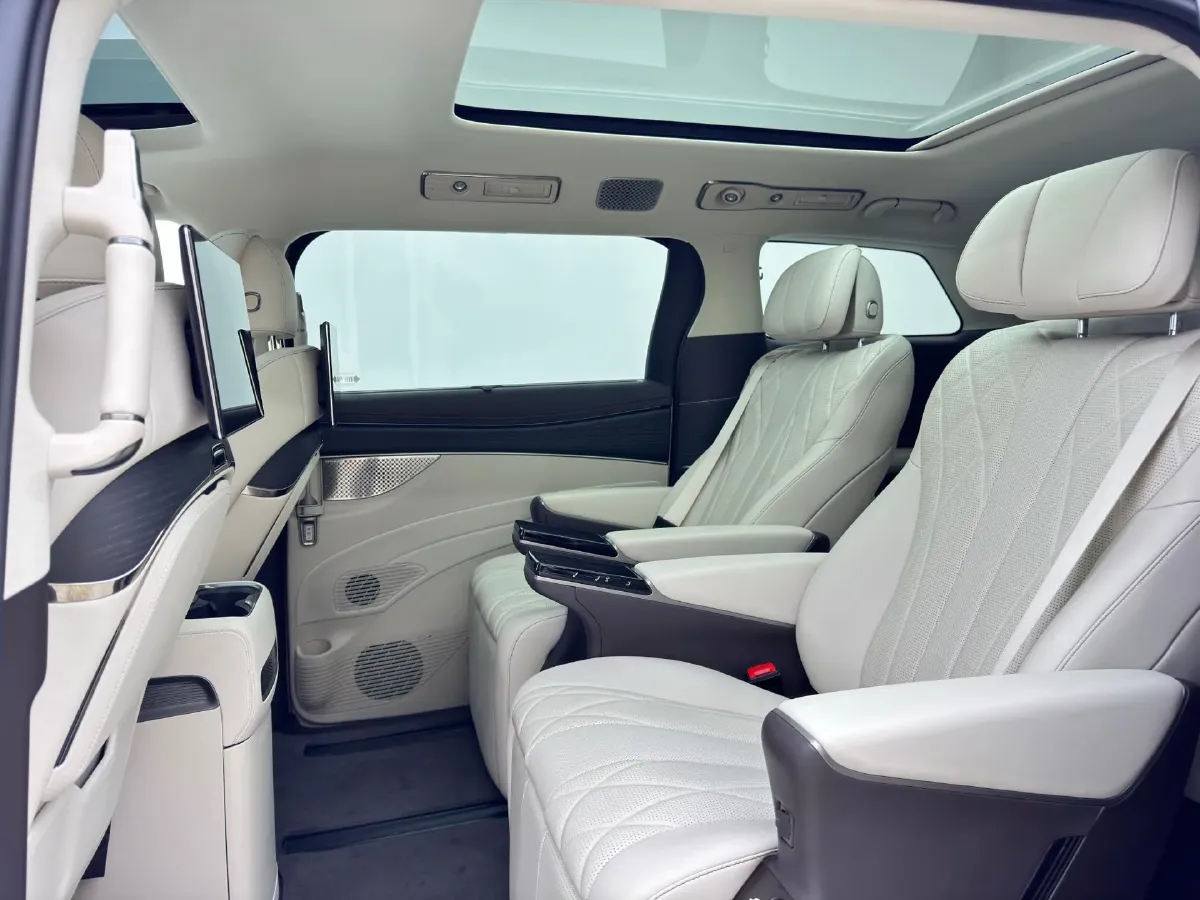 2025 Denza D9 1.5T 156HP L4 E-CVT PHEV 40KWH,autocango,china used car exporter,china ev exporter,chinese used car exporter,chinese used ev exporter